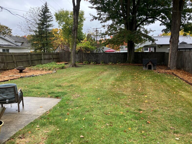 More Photos Of 720 Saint Clair St, Lapeer Apartments For Sale