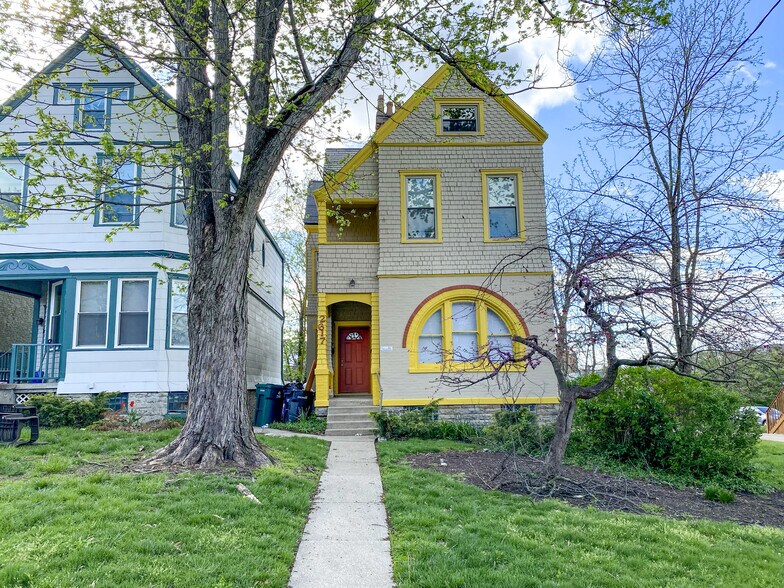 More Photos Of , Cincinnati Multifamily For Sale