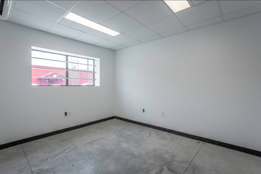 More Photos Of 1409 E 51st St, Chattanooga Warehouse For Sale