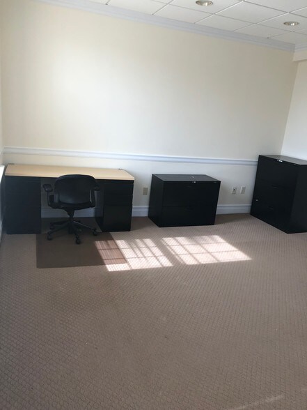 More Photos Of 9-15 Mill St, Nyack Office For Lease