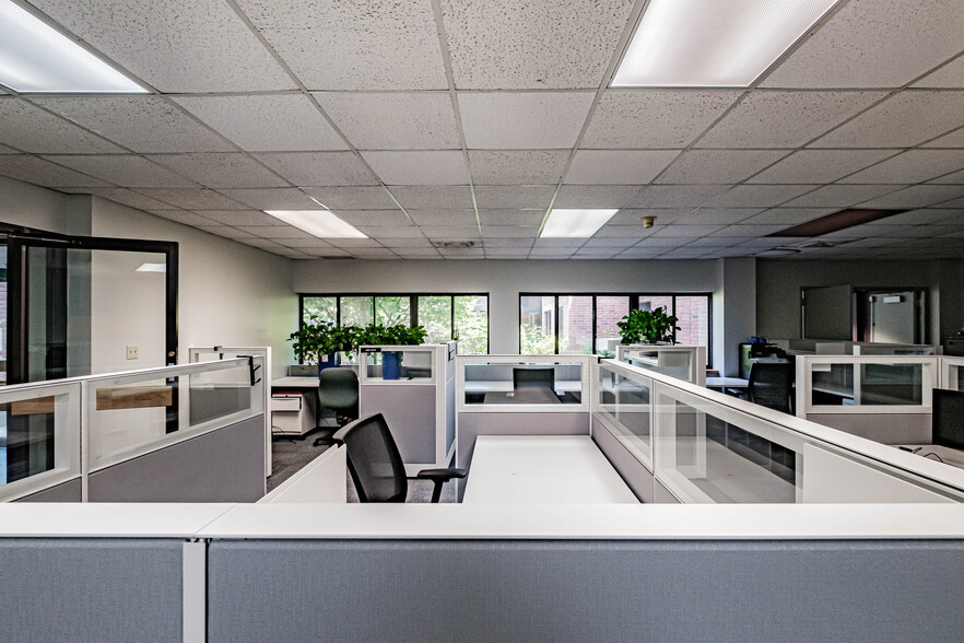 More Photos Of 41 Hutchins Dr, Portland Office For Lease