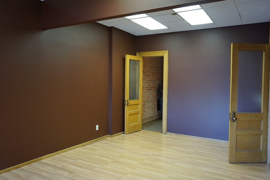 More Photos Of 119-121 E Water St, Syracuse Office Residential For Lease