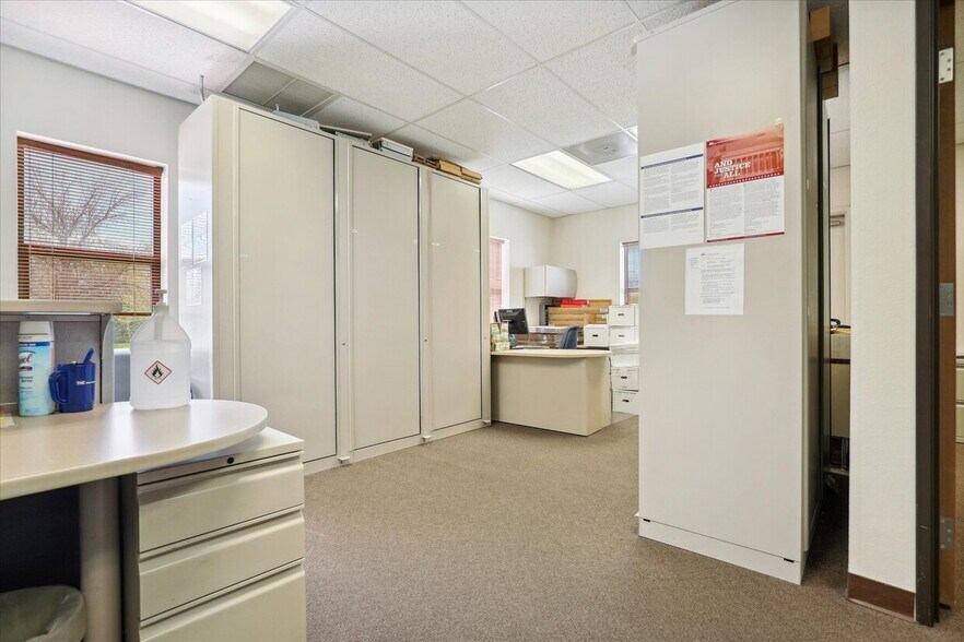 More Photos Of 628 W 5th St, Cortez Office For Sale