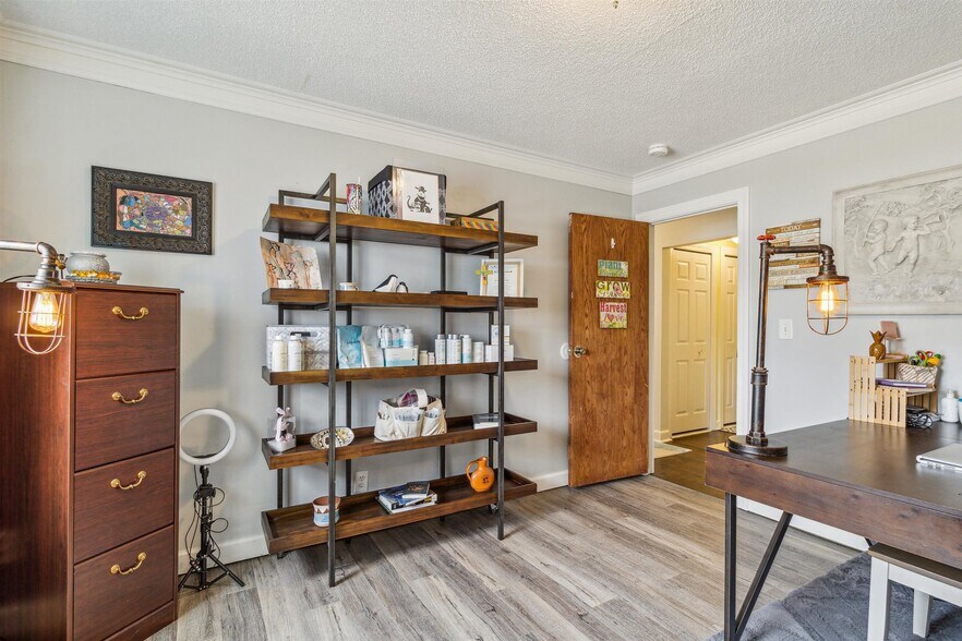 More Photos Of 7010 Frances Rd, Flushing Convenience Store For Sale