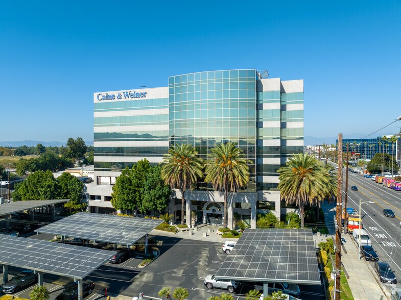More Photos Of 5805 Sepulveda Blvd, Sherman Oaks Office For Lease