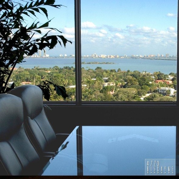 More Photos Of 4770 Biscayne Blvd, Miami Office For Sale