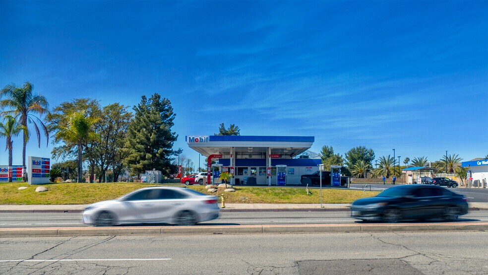 More Photos Of 3308 W Florida Ave, Hemet Service Station For Sale
