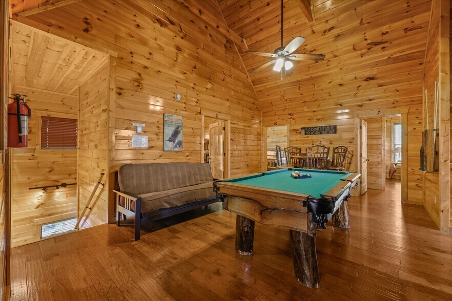 More Photos Of 1960 Blackthorn Trl, Sevierville Specialty For Sale