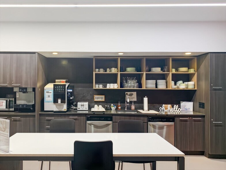 More Photos Of 320 Seven Springs Way, Brentwood Coworking Space