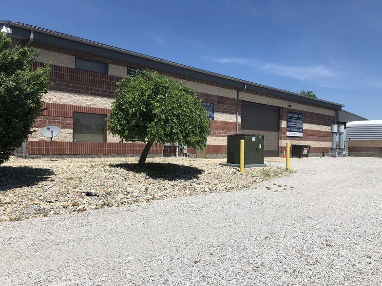 More Photos Of 11212 W State Road 42, Stilesville Warehouse For Lease
