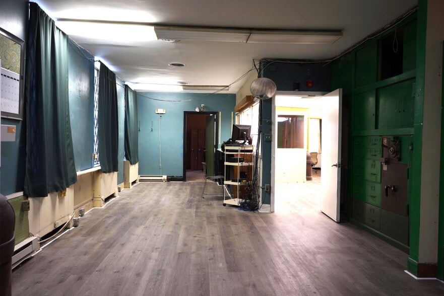 More Photos Of 2810-2812 N Broad St, Philadelphia Office Residential For Sale