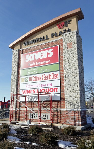 More Photos Of 1175-1231 N Gary Ave, Carol Stream Unknown For Lease