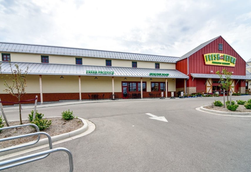 More Photos Of N89W16815-N89W16899 Appleton Ave, Menomonee Falls Unknown For Lease