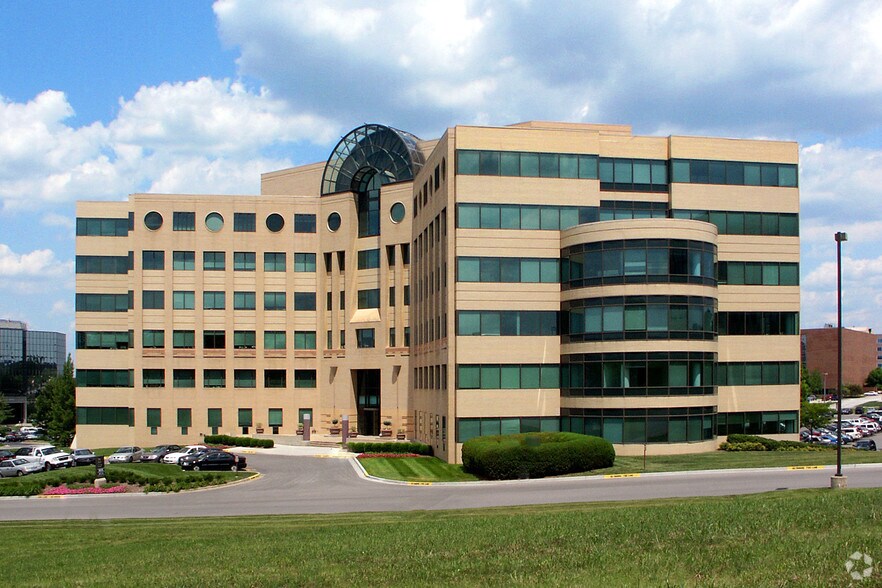 More Photos Of 7007 College Blvd, Overland Park Unknown For Lease
