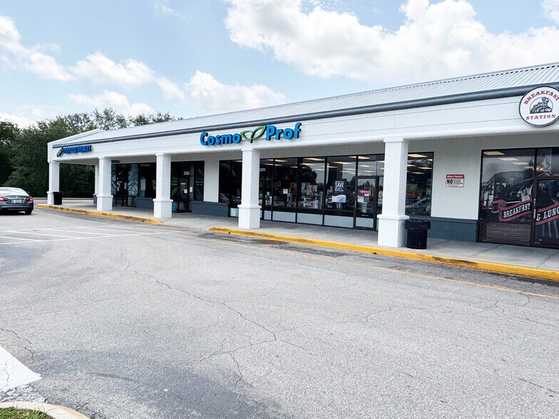 More Photos Of 2219-2259 Citrus Blvd, Leesburg Unknown For Lease