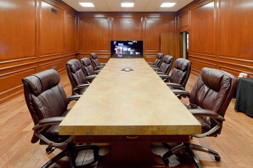 More Photos Of 175 W Washington St, Chicago Office For Sale