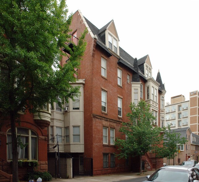 More Photos Of 2300 Locust St, Philadelphia Apartments For Sale