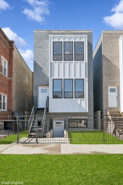 Primary Photo Of 3616 W Polk St, Chicago Apartments For Sale