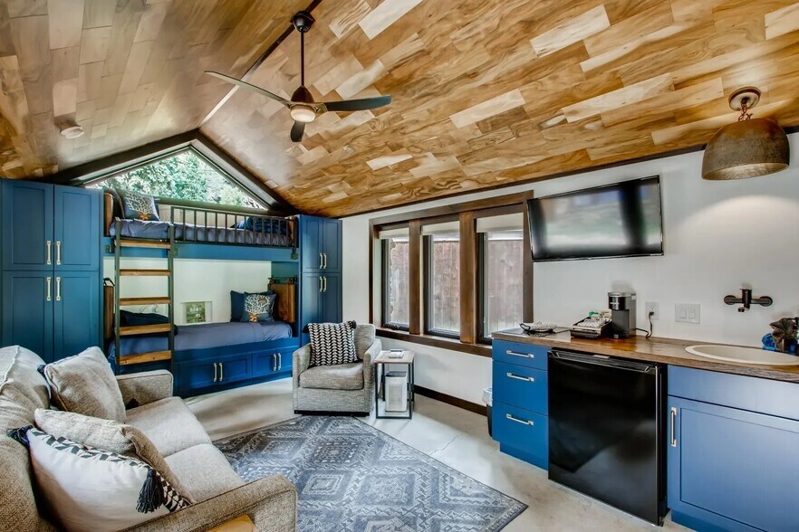 More Photos Of 3303 Chicago Creek Rd, Idaho Springs Hotel For Sale