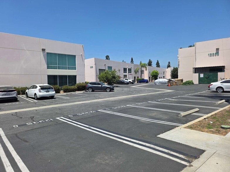More Photos Of 12335 Denholm Dr, El Monte Warehouse For Lease