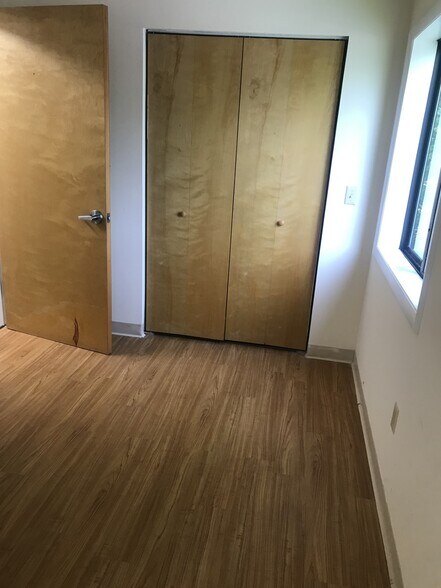 More Photos Of 7 Pinewoods Rd, Hyde Park Medical For Lease