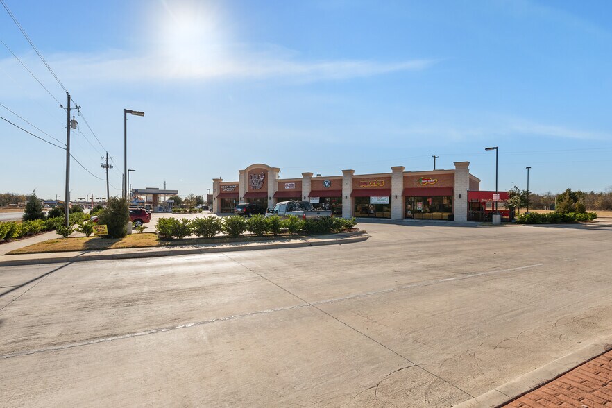 More Photos Of 219 State Highway 342, Red Oak Convenience Store For Sale