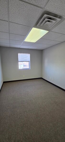 More Photos Of 2401 Lawrence Blvd, Alamogordo Warehouse For Sale