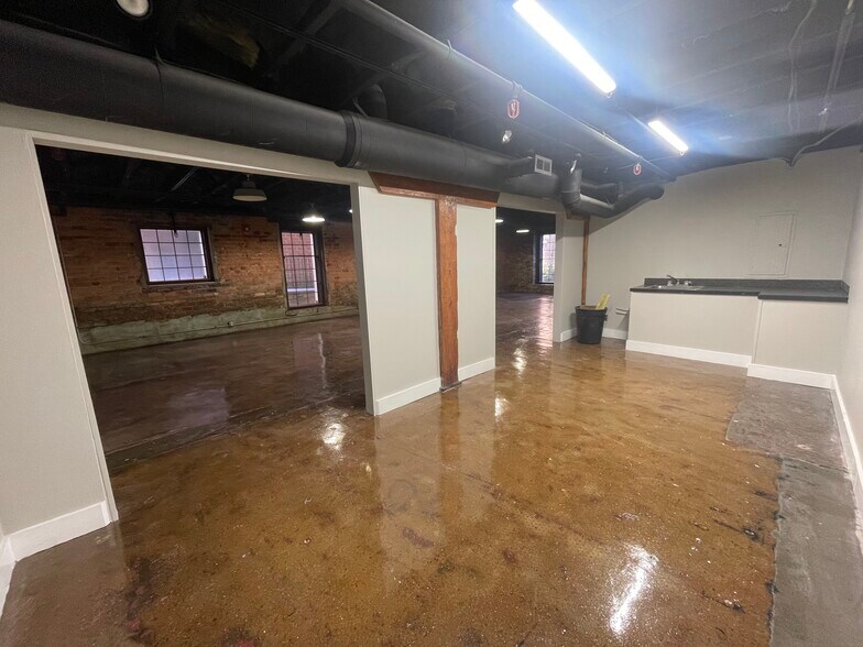 More Photos Of 210 N Main St, Kernersville Storefront For Lease