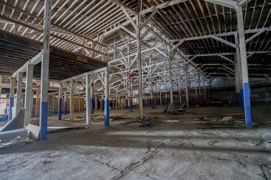 More Photos Of 221 S Walnut Ave, Sidney Warehouse For Sale