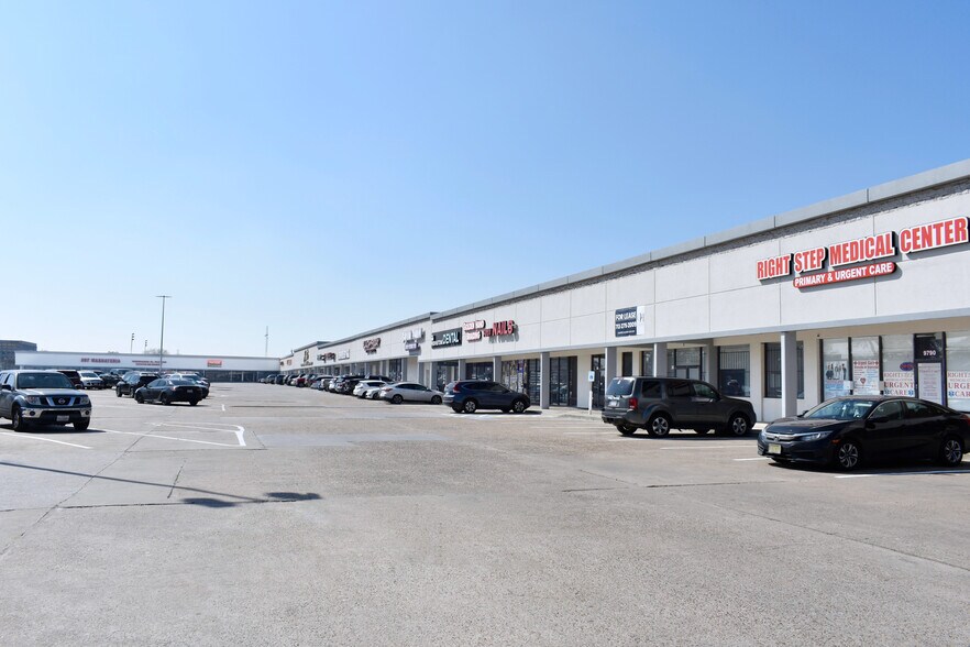 More Photos Of 9700-9950 Fondren Rd, Houston Unknown For Lease