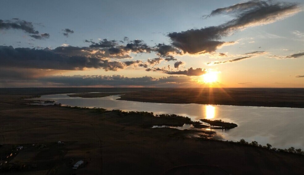 More Photos Of 669 Buffalo Trl, Saco Hotel For Sale