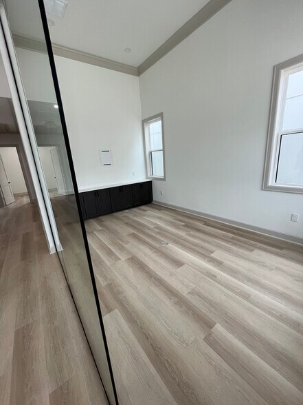 More Photos Of 5251 Katy Mills Circle, Katy Medical For Sale