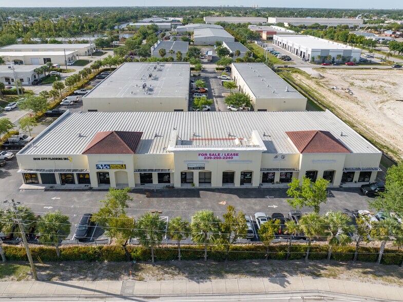 More Photos Of 17000 Alico Commerce Ct, Fort Myers Flex For Sale