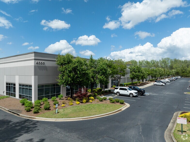 Primary Photo Of 4555 Atwater Ct, Buford Warehouse For Lease