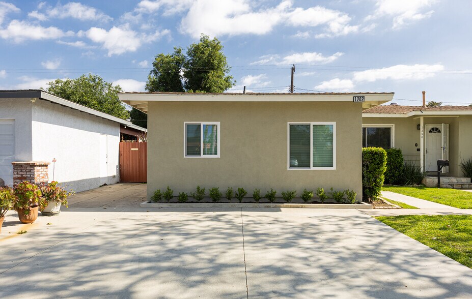 More Photos Of 1200 W Sycamore Ave, Orange Apartments For Sale