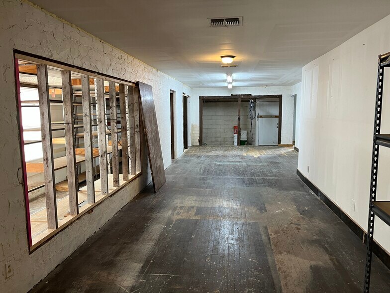 More Photos Of 1100 Austin Hwy, San Antonio Freestanding For Lease