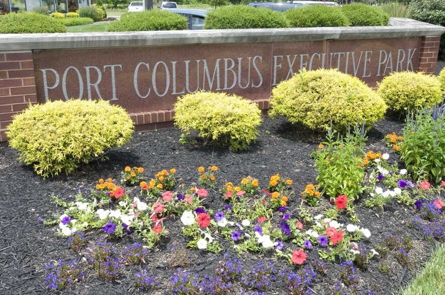 More Photos Of 2720 Airport Dr, Columbus Unknown For Lease