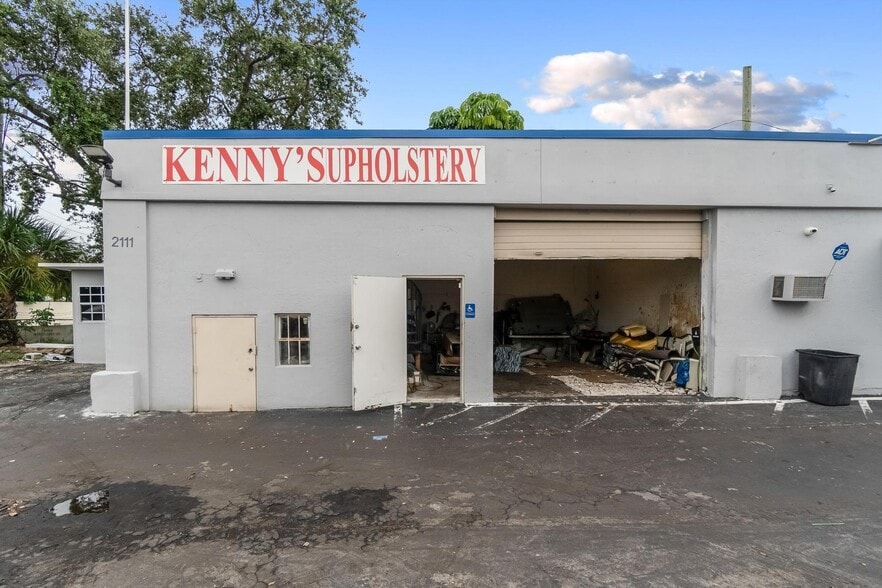 More Photos Of 2111 SW 31st Ave, Hallandale Beach Warehouse For Sale