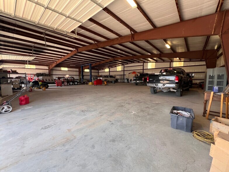 More Photos Of 14540 Dogwood Ave, Gardendale Industrial For Sale