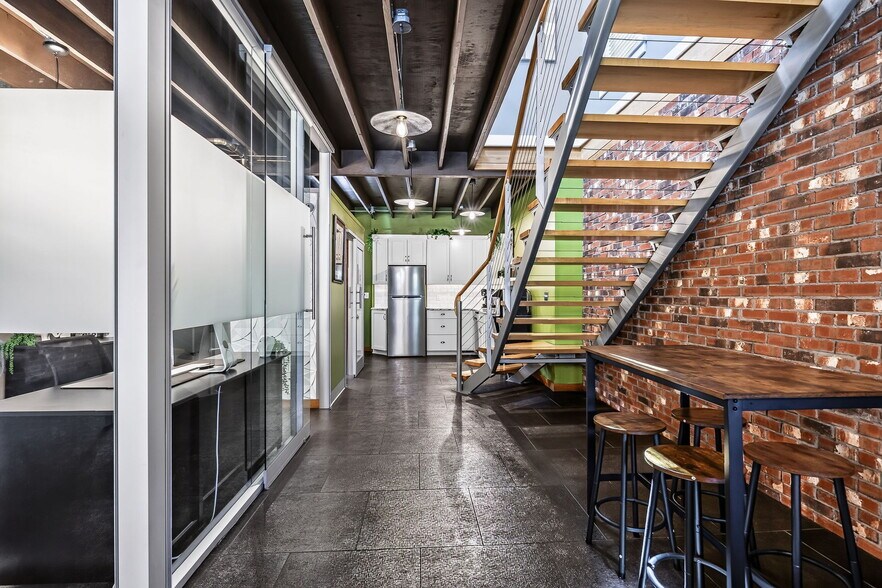 More Photos Of 383 Park Ave, Rochester Office Residential For Sale
