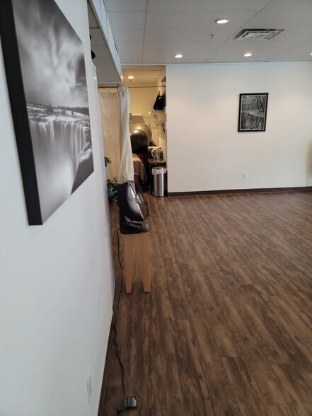 More Photos Of 14885 60 Av, Surrey Apartments For Sale