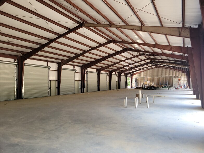More Photos Of 6637 N Okatie Hwy, Ridgeland Light Distribution For Lease