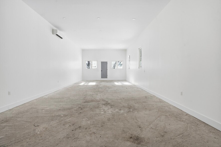 More Photos Of 1112 Fulton St, Brooklyn Storefront Retail Residential For Lease