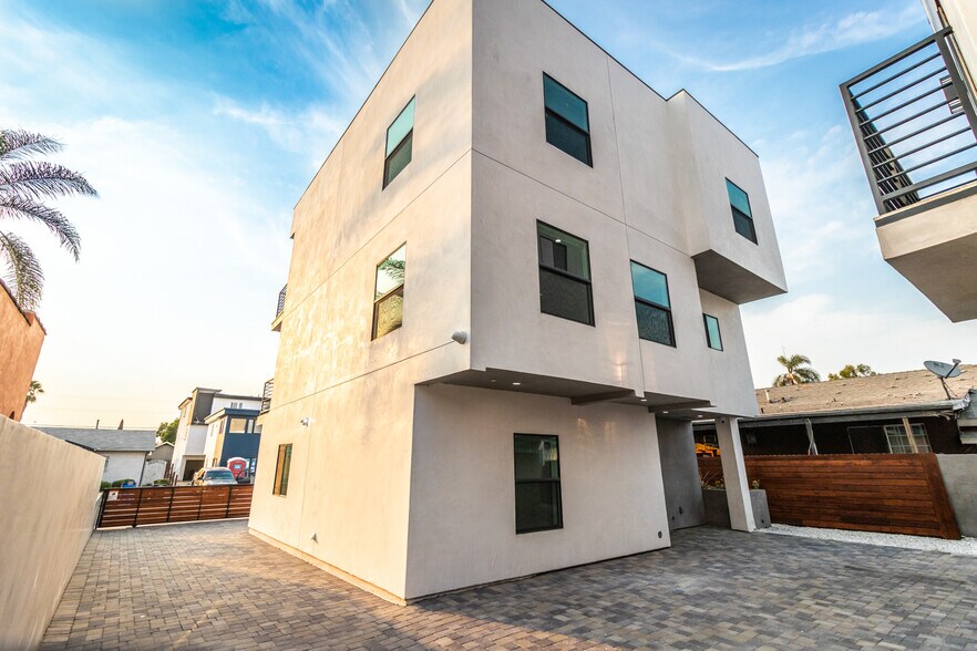 More Photos Of 2150-2154 S West View St, Los Angeles Apartments For Sale