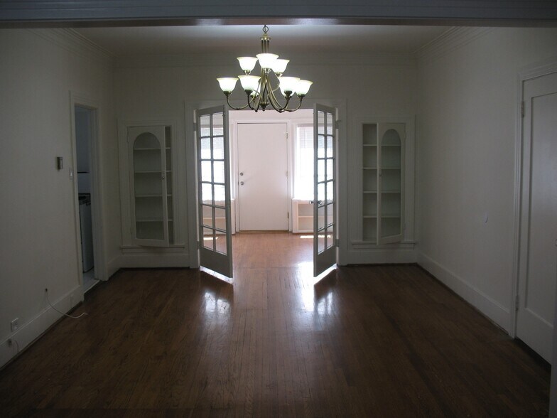 More Photos Of 5412 Barton Ave, Los Angeles Land For Sale