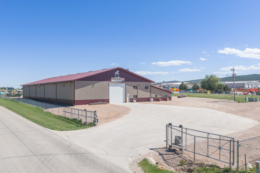 More Photos Of 11835 Quaal Rd, Black Hawk Warehouse For Lease