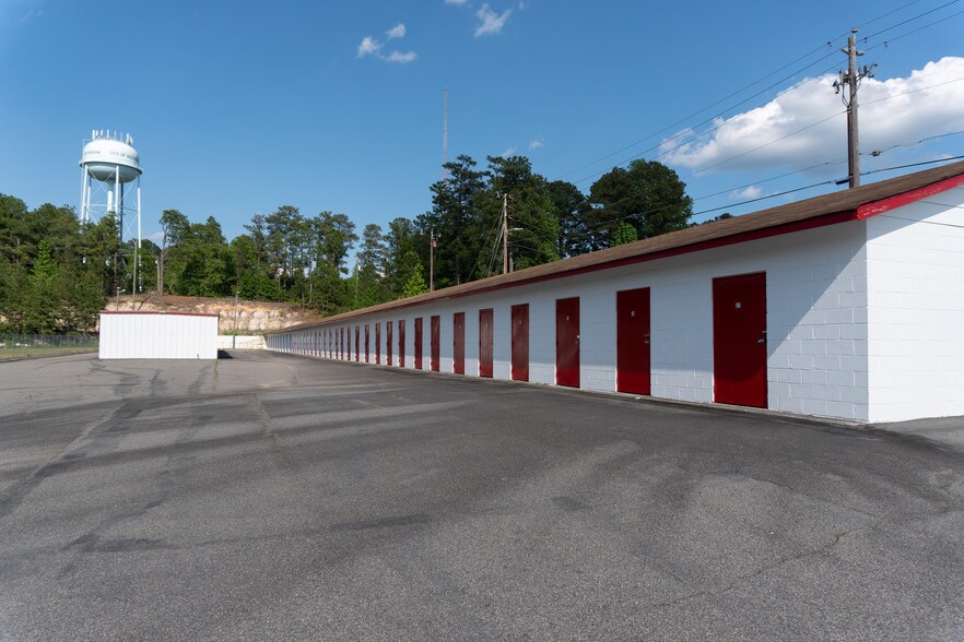 More Photos Of 2206 Fayetteville Rd, Rockingham Self Storage For Lease