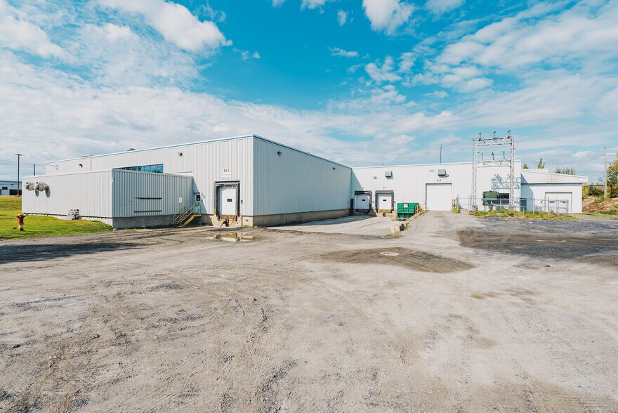 More Photos Of 175 Rue Péladeau, Magog Industrial For Lease