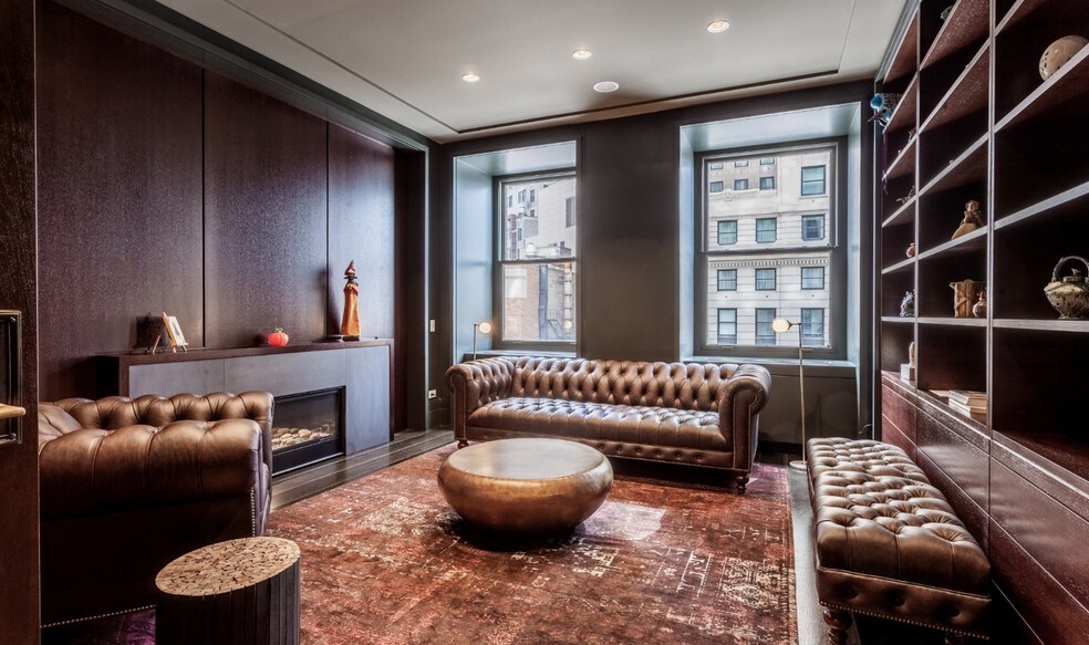 More Photos Of 333 N Michigan Ave, Chicago Office For Lease