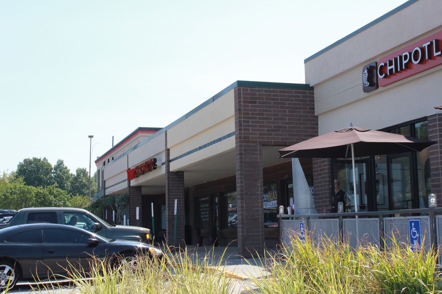 More Photos Of 6863-6879 W 91st St, Overland Park Unknown For Lease